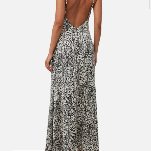Elliatt Autonomy Maxi Dress In Black/White NWT - Picture 3 of 10